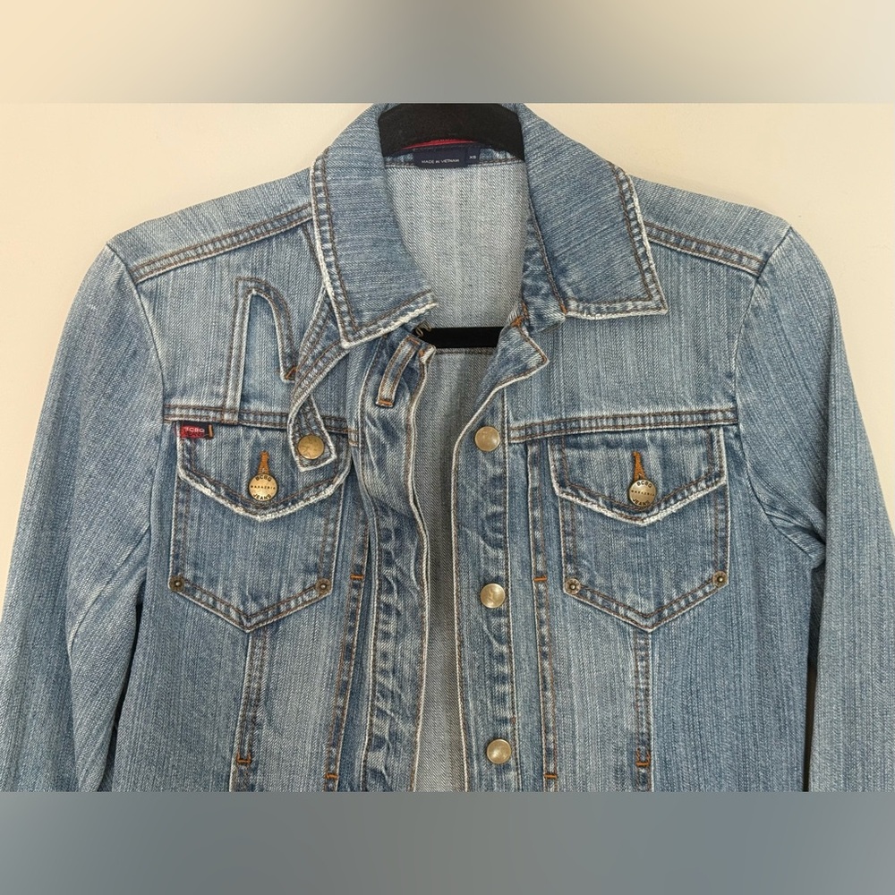 Vintage BCBGMAXAZRIA JEANS Women’s Denim Jacket - Size XS - Picture 2 of 7